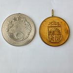 2 stycken medaljer