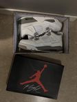 Nike Air Jordan 4 Retro