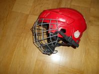 Hockeyhjälm