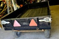 Flakvagn med riktigt drag