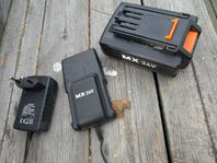 LawnMaster 24 volt batteri och laddare