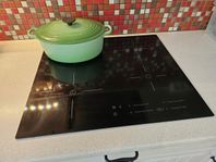 IKEA SMAKLIG induktionshäll, IKEA 500 svart, 59 cm.