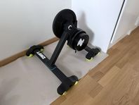 Zwift Hub One med rocker feet