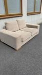 2 sitssoffa i beige