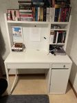 MICKE skrivbord från IKEA