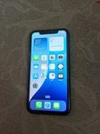 Svart iPhone 11 64GB