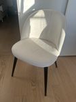 4 matplatsstolar från Venture Home