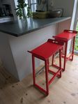 Röda barpallar / barstolar Ikea Malte