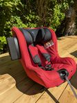 Axkid Modukid bilbarnstol med isofix.