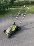 Ryobi gräsklippare 18v och 40 cm klippbredd