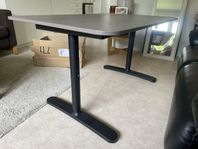 Skrivbord Ikea BEKANT