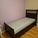 ikea enkel säng