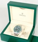 Rolex submariner 116610LV “Hulk”