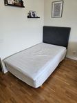 120 säng med sänggavel