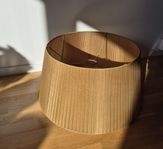 Guldgul lampskärm