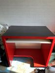 Elegant röd/vit/svart skrivbord
