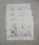 Vita Vackra bordstabletter från Zara Home mått: 34x 45 cm.