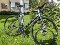 Fynda oanvänd Trek Domane AL 5 Disc