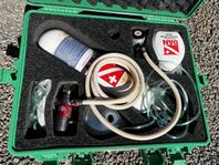 Syrgasväska, komplett med flaska och regulator 