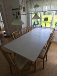 Köksbord med 7 stolar