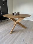 Ethnicraft Circle Matbord / Bord, Massiv Ek dia 136cm