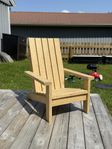 Handgjord Adirondack-stol för barn – utebruk