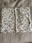 ett quiltat kuddfodral 50x60cm