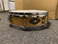 Premier 14x4 (lönn-virvel)