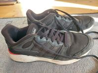 Adidas skor