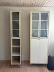 Vitrinskåp IKEA skänkes
