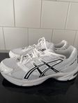 asics gel sneakers