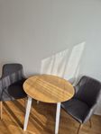 Matbord + stolar