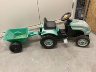 Tramptraktor med kärra