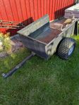 kärra till trädgårds traktor