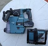 Makita DHR243 Borrhammare med DX07 dammsugartillsats 