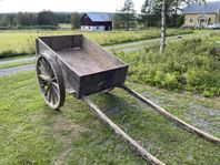 Gamla jordbruks redskap bortskänkes