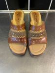 Brun sandal kilklack