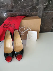 Christian Louboutin New Very Prive Pumps strl 36. 8000kr