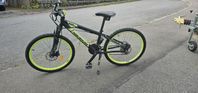 en 24-tums cykel 