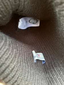 Moncler mössa