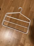 Vita galgar i metall från Ikea
