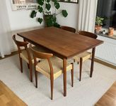 Danskt rektangulärt matbord i teak