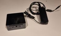 Intel NUC mini PC med Windows 11 Pro