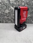 Milwaukee m12 led lampa