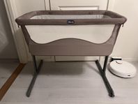 Höj och sänkbar Chicco bedside crib 