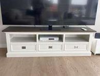 Mio TV-bänk Skagen i fint skick 