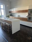 Platsbyggt kök Blum m. Miele & Gaggenau – komplett