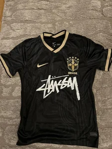 STÜSSY BRASIL ( SVART )