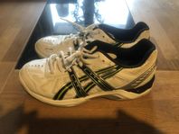 Asics träningskor
