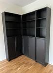 Bokhyllor, Billy, IKEA, med skåpsluckor